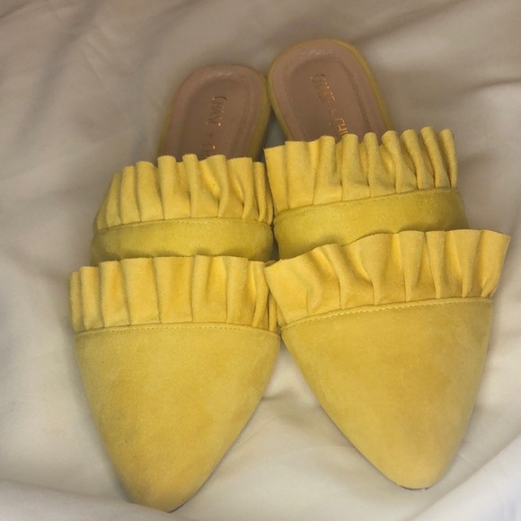 Chase and Chloe Ruffle Mules Butter Yellow Size 7 - Picture 5 of 5